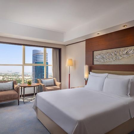 Grand Millennium Dubai Hotel Room photo