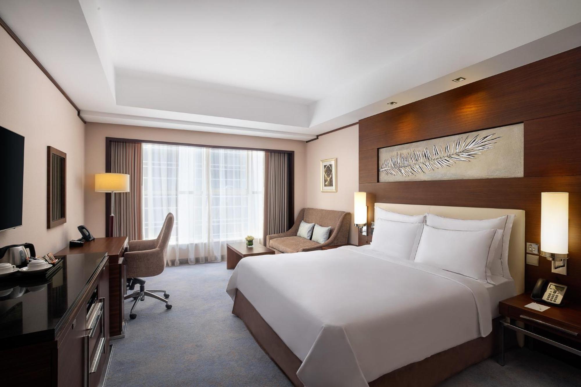 Grand Millennium Dubai Hotel Room photo