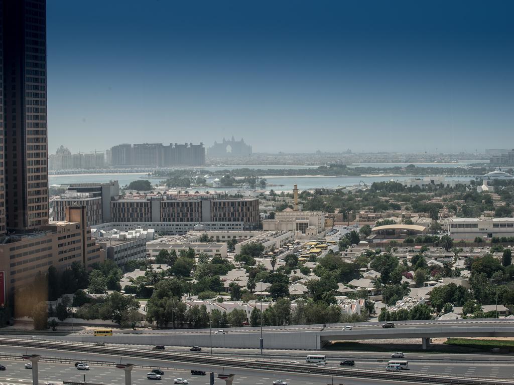 Grand Millennium Dubai Hotel Exterior photo